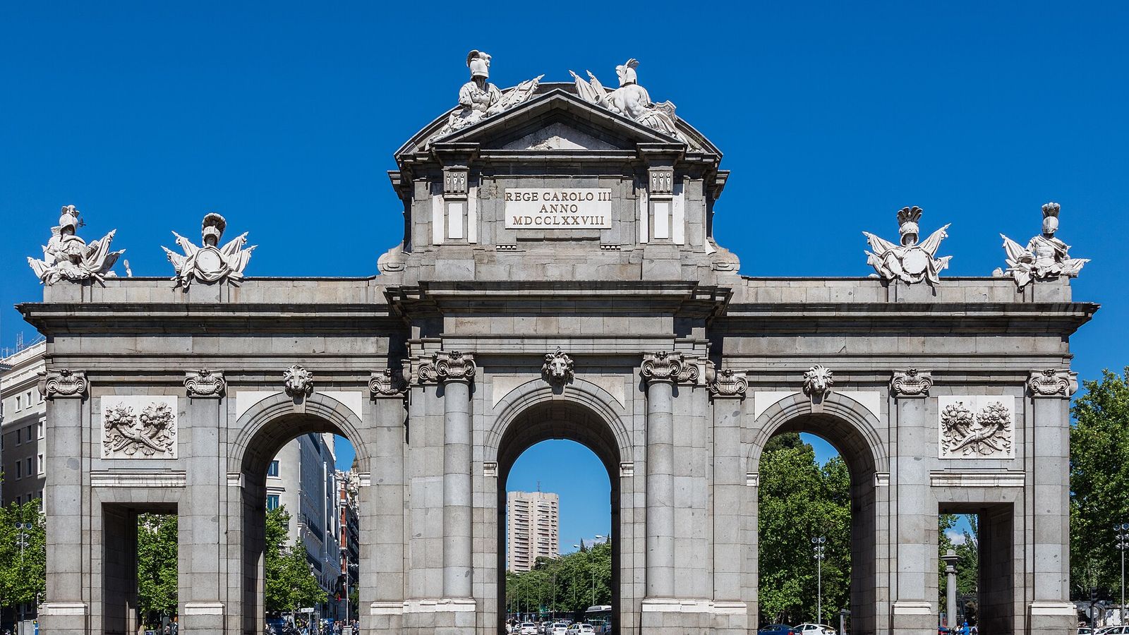 Puerta de Alcalá, Madrid