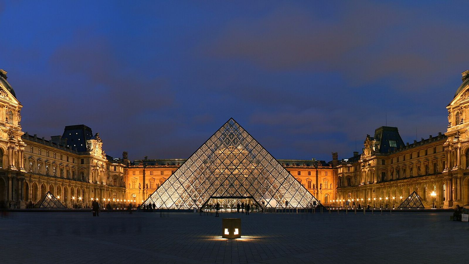 Louvre, Paris